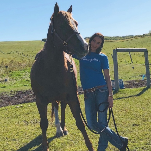 Meet your Posher, Amber - Picture 2 of 2